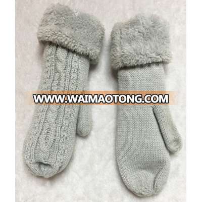 Fashion warm new designer beautiful wholesale yiwu factory crochet acrylic women knitted mitten winter gloves with fleece lining